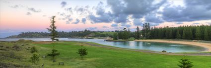 Emily Bay - Norfolk Island (PBH4 00 18904)